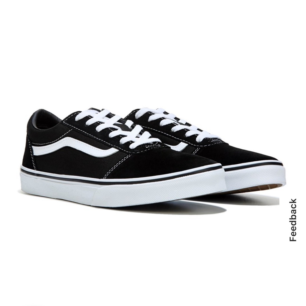 Vans Wards Low Top Black/White Sneakers.